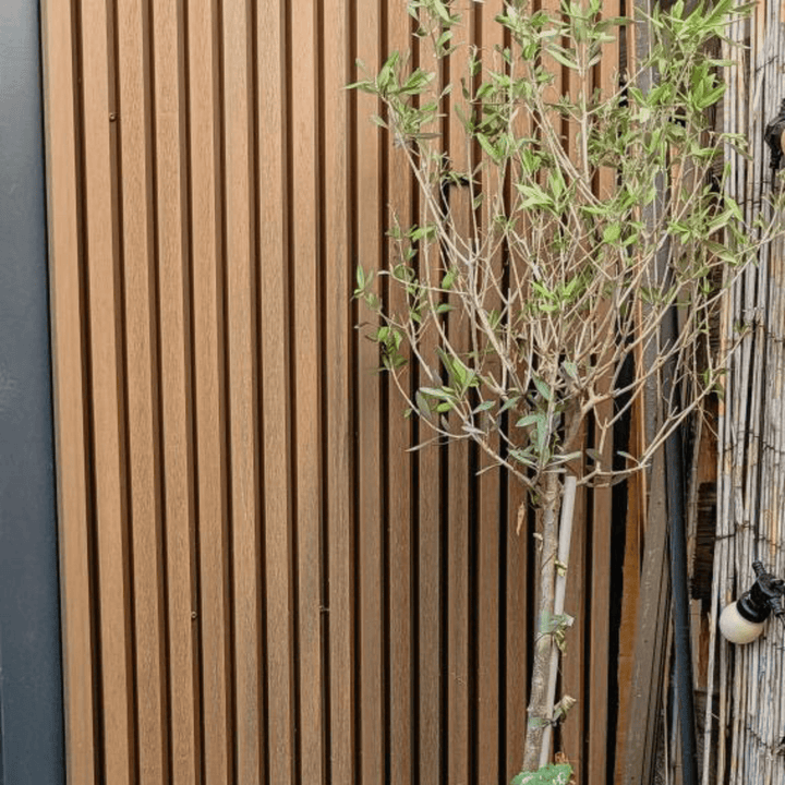 Premium Rabatdeel Rhombus Teak - composiet